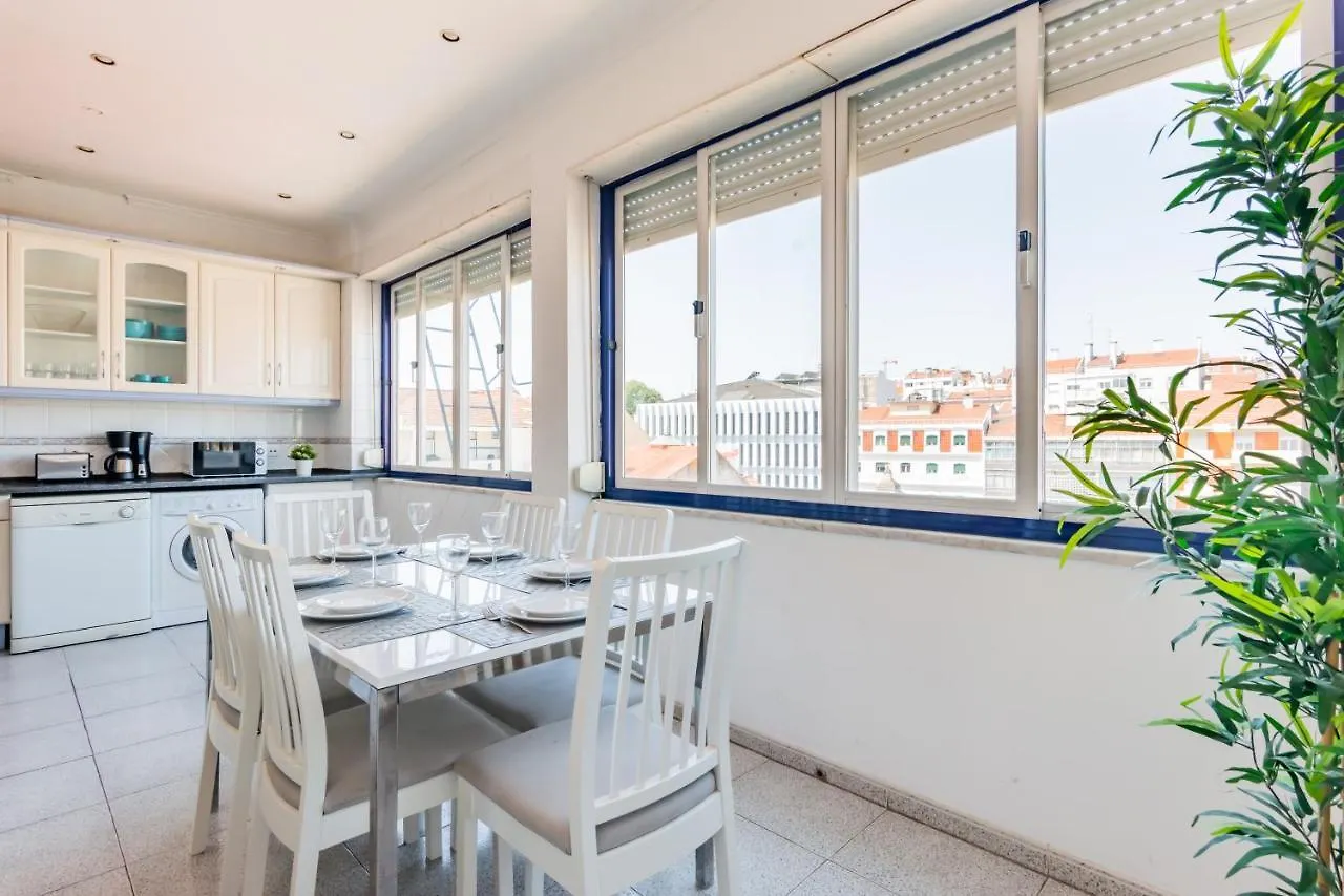 Almirante Home With 3 Bedrooms Lisboa Appartement
